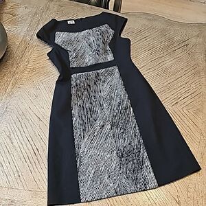 Black and white dress size 2 Anne Klein